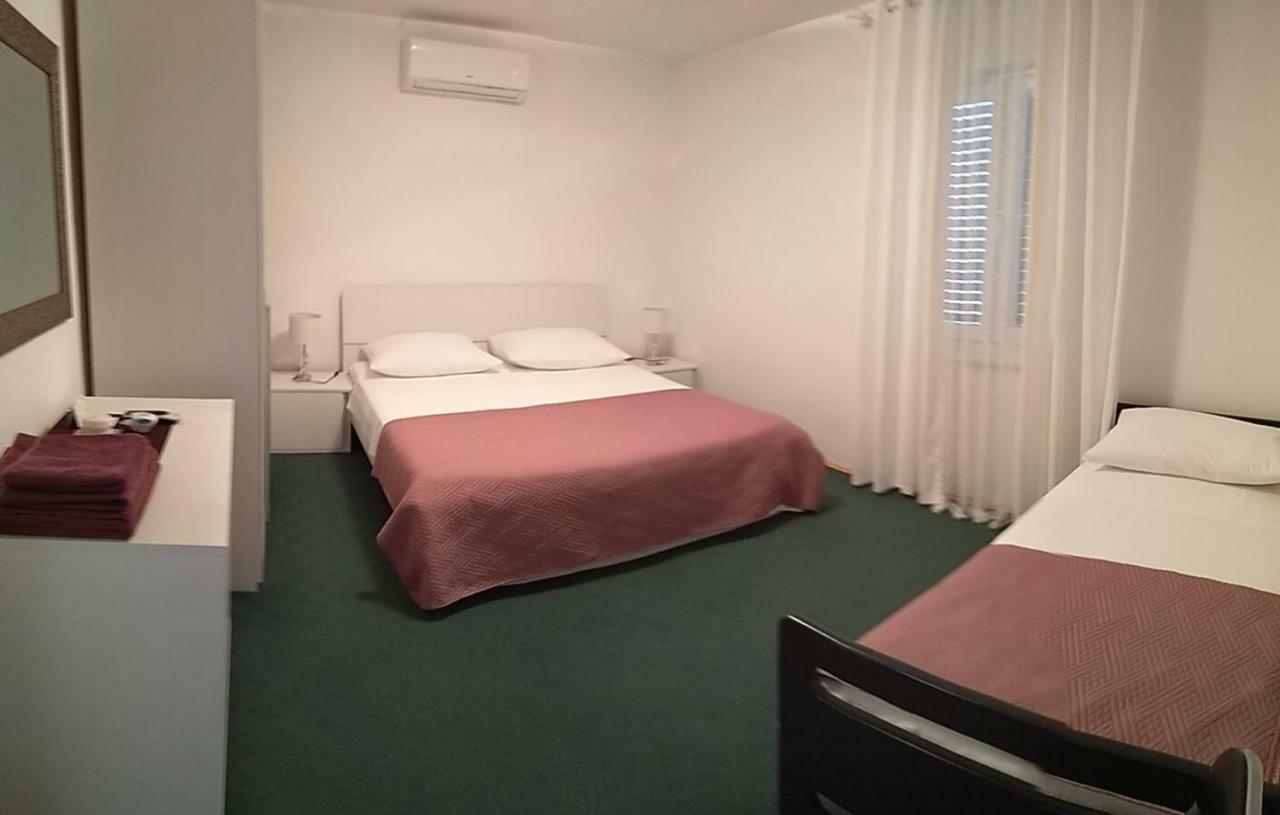 Rooms Ive 로조박 외부 사진